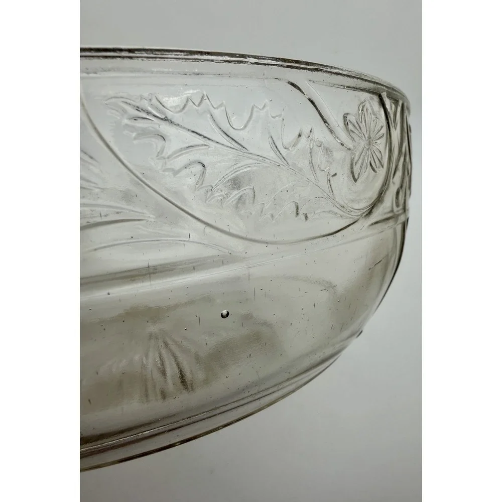 VTG Manganese Clear Pressed Glass Bowl Floral Vine Starburst Base UV Glow 9.5